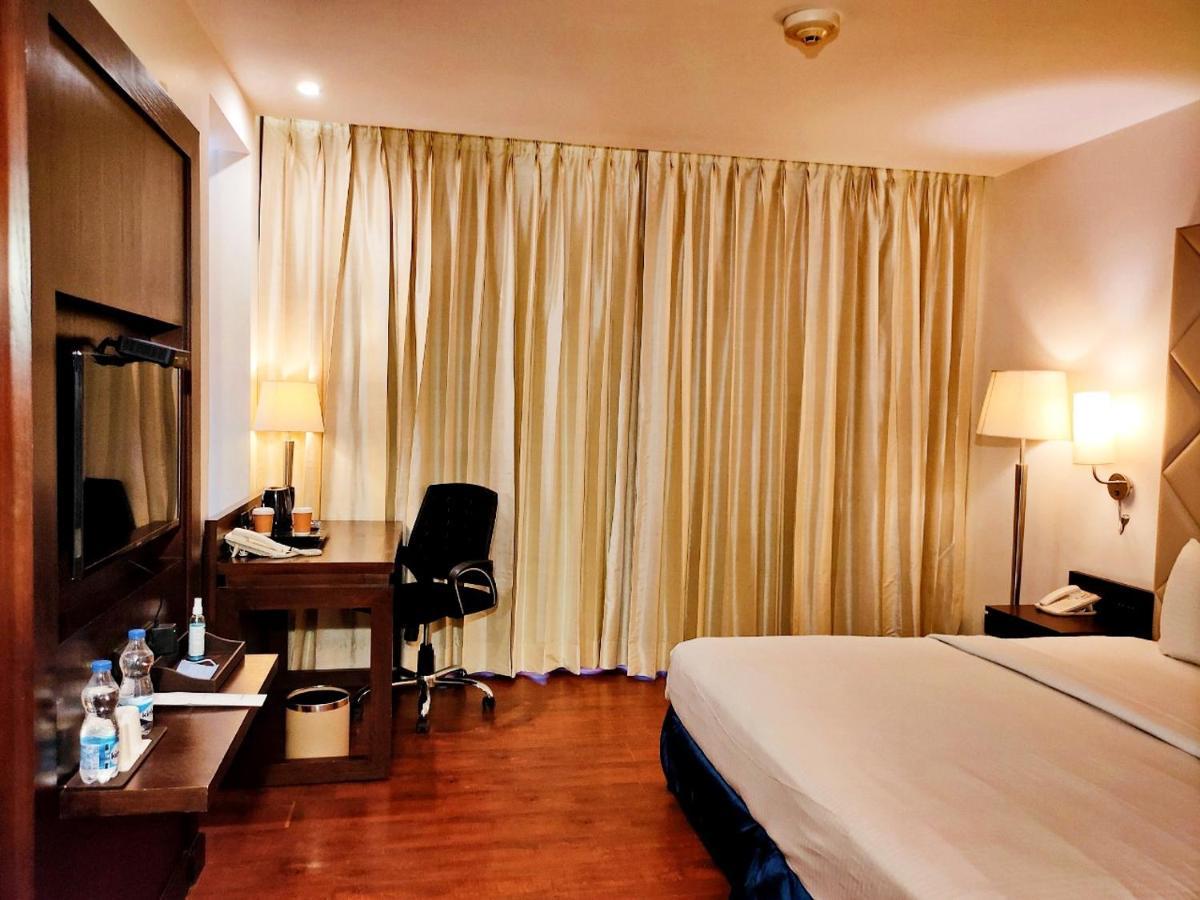 Country Inn & Suites By Radisson, Bhiwadi Zewnętrze zdjęcie